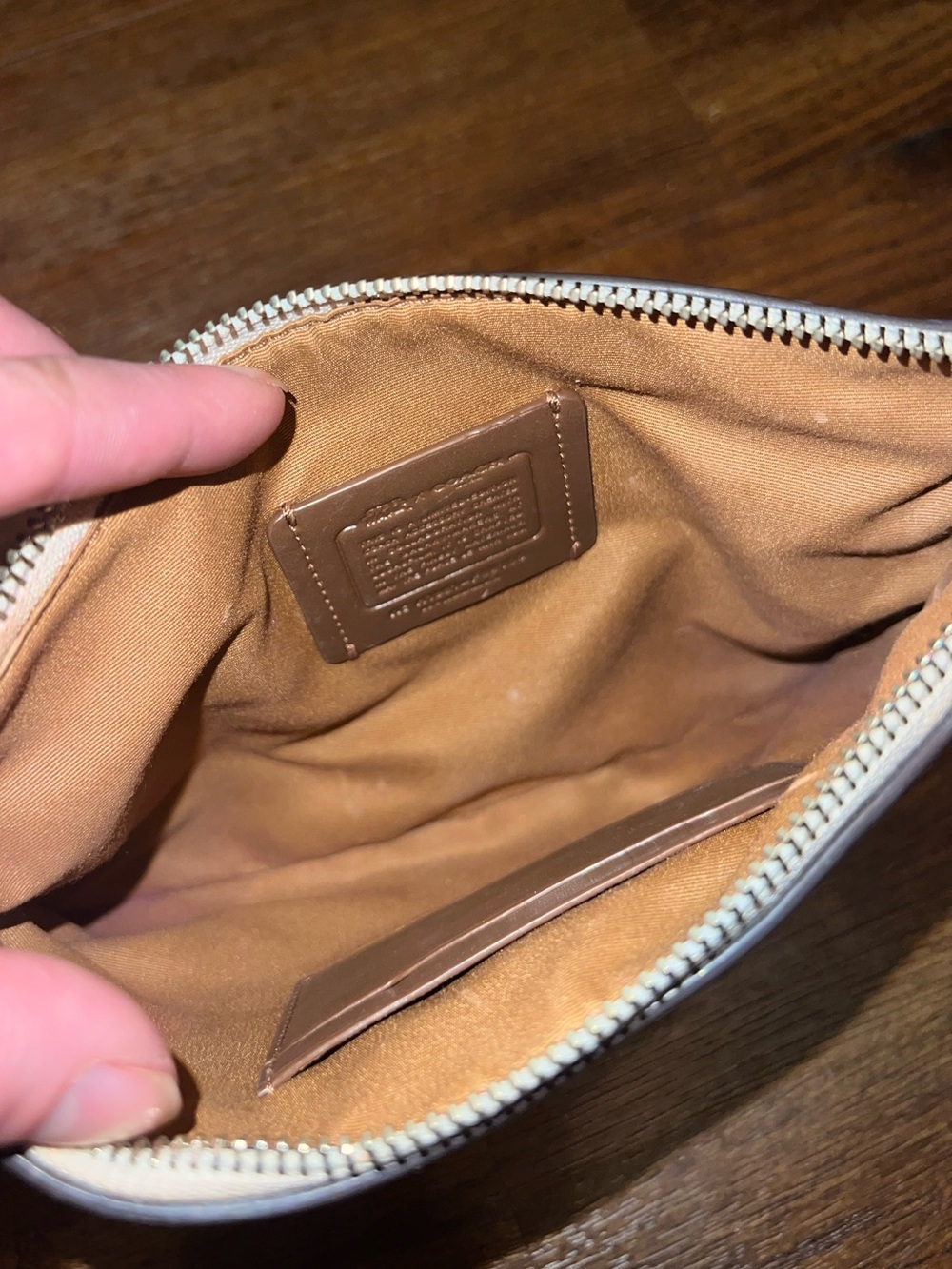 Coach x Star Wars Glitter Gallery Pebbled Leather Purse Wristlet Limited Edition - Picture 7 of 10